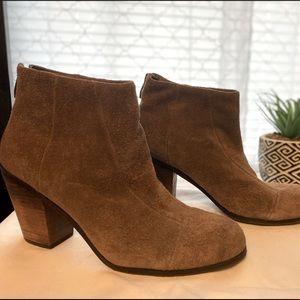 Vince Camuto Taupe suade block heel ankle boots